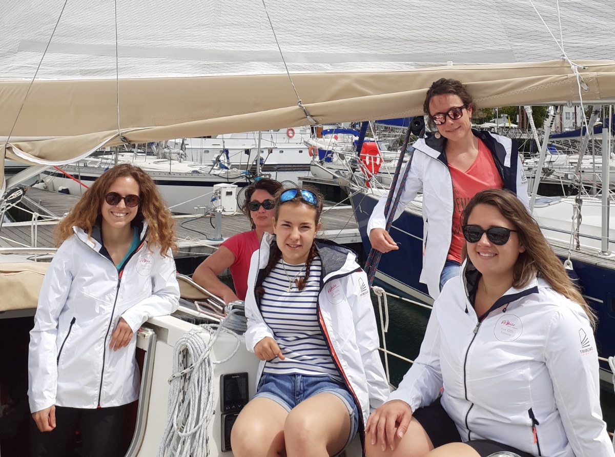 Equipage 100% féminin sur le Tour de Charente-Maritime : un pari réussi pour la commission féminine de la LVNA