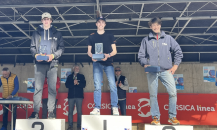 Victoire de Pierre Schmitz (CN Couardais Goisil) en U17 sur la première édition de la Corsica Windfoil Cup de Lisula !