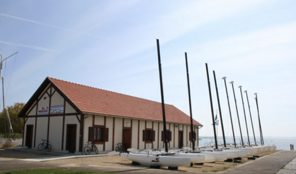 Le CN Biscarrosse Olympique met en vente du matériel !