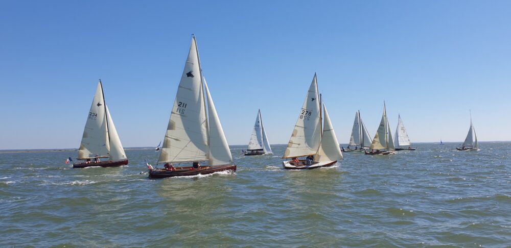 Les Escales du Bassin d&rsquo;Arcachon : Un Voyage Maritime en Voiles Traditionnelles